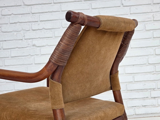 Image 1 of Ensemble de fauteuils de café danois des années 1970, en rotin et tissu nubuck.
