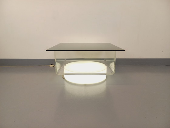 Image 1 of Square illuminated vintage Italian coffee table in glass and Plexiglas in the Space Age style of the '70s