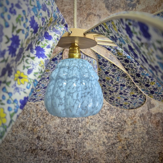 Image 1 of Suspension Fleur 12 Pétales en Rotin, Tissu Fleuri et Globe Verre de Clichy