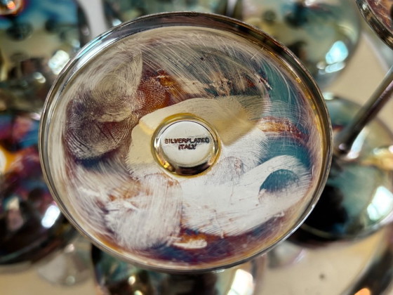 Image 1 of 6 verres vintage en métal argenté et un plateau