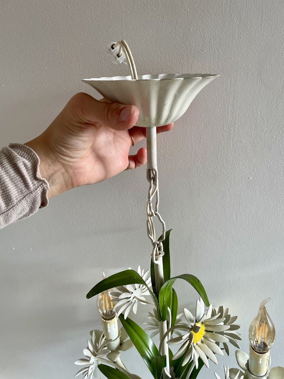 Image 1 of Italian chandelier in enamelled sheet metal - daisy design