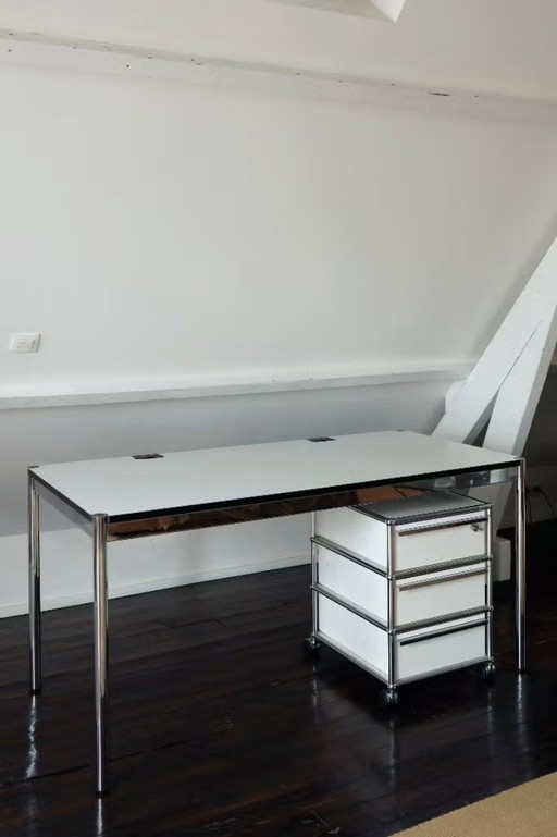 Table USM Haller Advanced + conteneur à roulettes – Prix fixe – bureau, Chrome