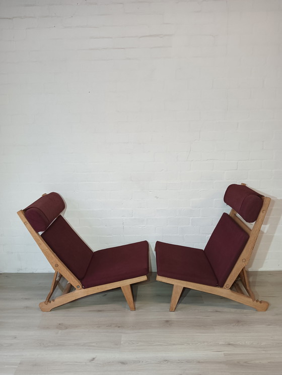 Image 1 of Hans Wegner, AP71 adjustable armchairs, eiken
