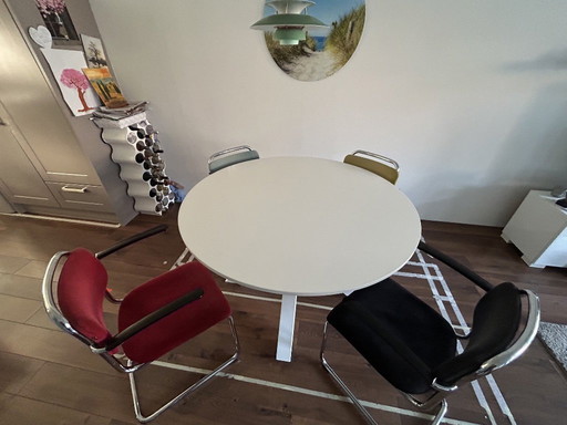 Gispen Duckdalf Design (Esstisch)