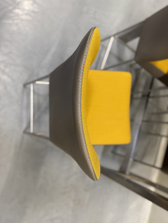 Image 1 of Bert Plantagie Edge Bartafel + 4 Mambo barstoelen 