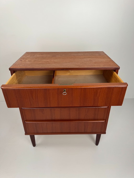 Danish Teak Chest of Drawers – Compact 4-Drawer