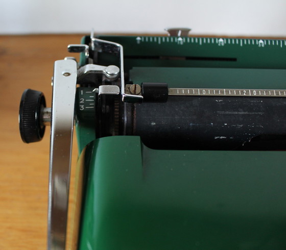 Image 1 of Remington Concord typemachine