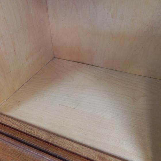 Image 1 of Secretaire met schuifdeuren op ranke poten, jaren 50