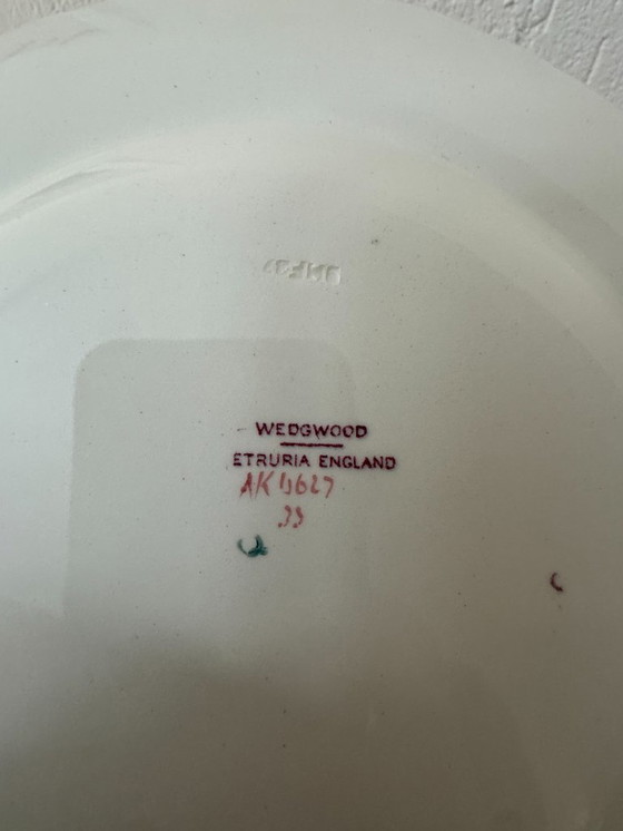 Image 1 of Set of 2 vintage tops: Wedgwood "A 4627 Ferrat Moustiers" Chinese Style rim