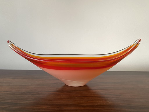 Mid Century Scandinavische of Murano Oranje Glazen Schaal