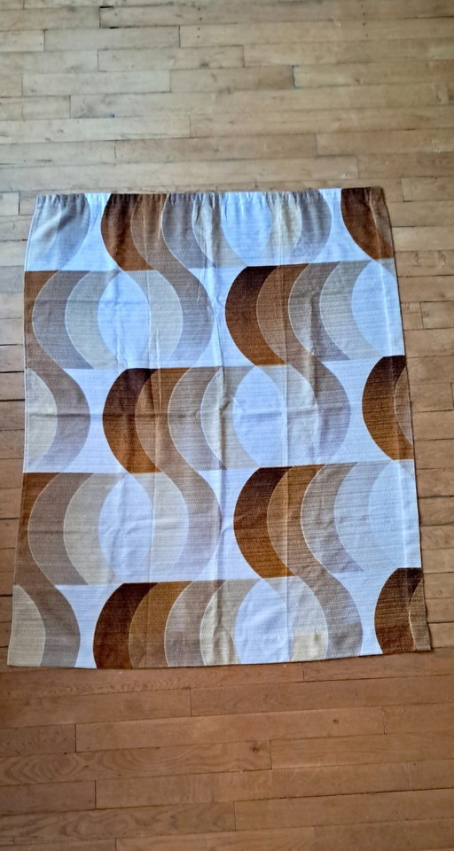 Een paar gordijnen uit Denemarken uit de jaren 70.