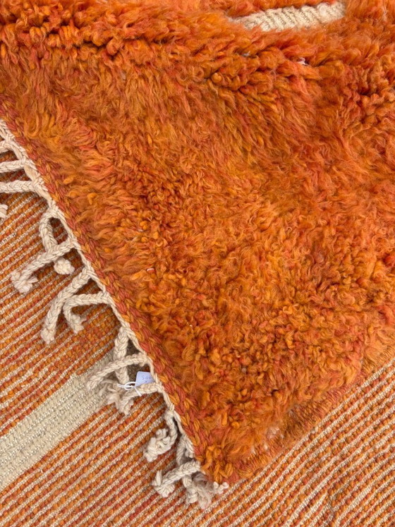 Image 1 of Großer marokkanischer Beni-Ouarain-Teppich – 300 x 400 cm – Handgeknüpfter Wollteppich in leuchtendem Orange