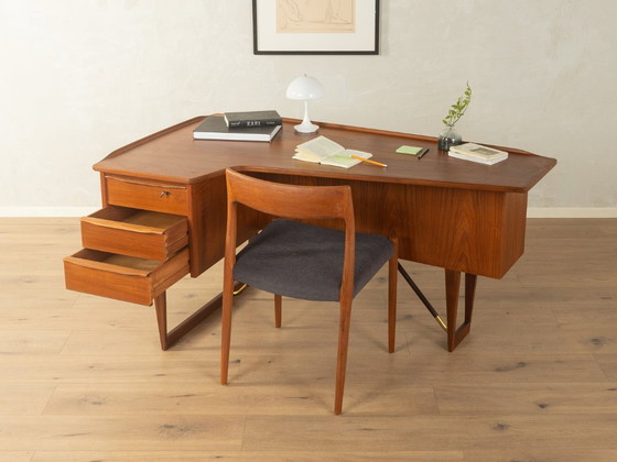 Image 1 of Boomerang-bureau, Peter Løvig Nielsen