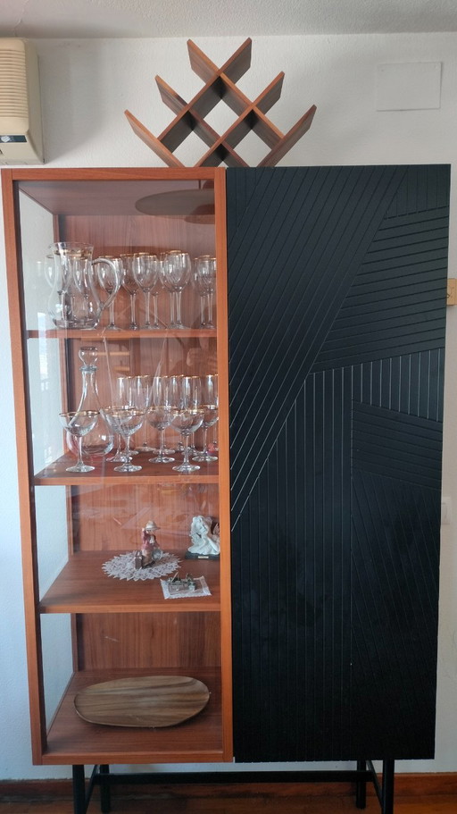 Tall walnut sideboard with display cabinet from Habitat – buffetkasten, Wood