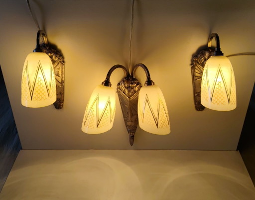 Applique Art Déco in bronzo e vetro - metà XX secolo