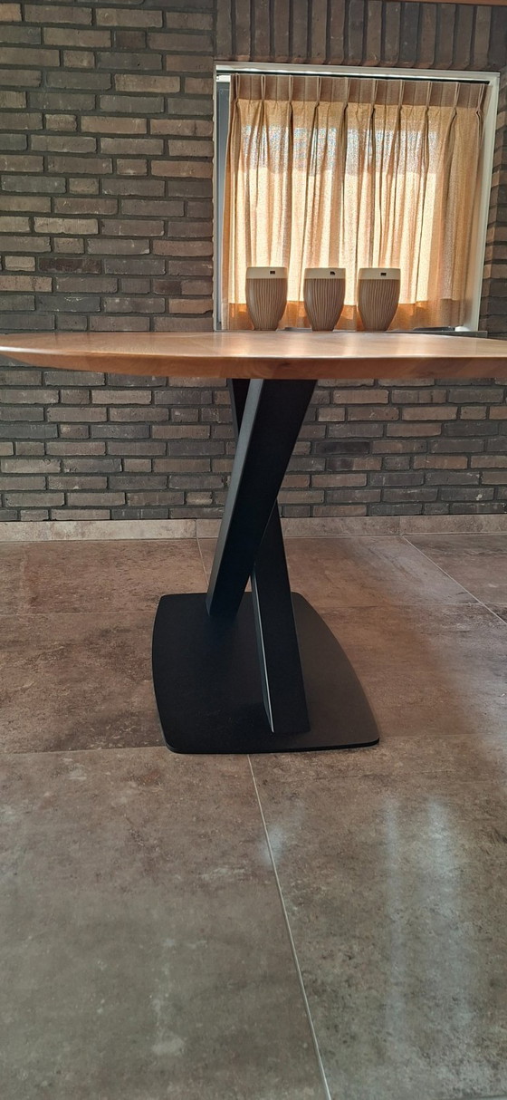 Image 1 of Table à manger Bert Plantagie Oxxi