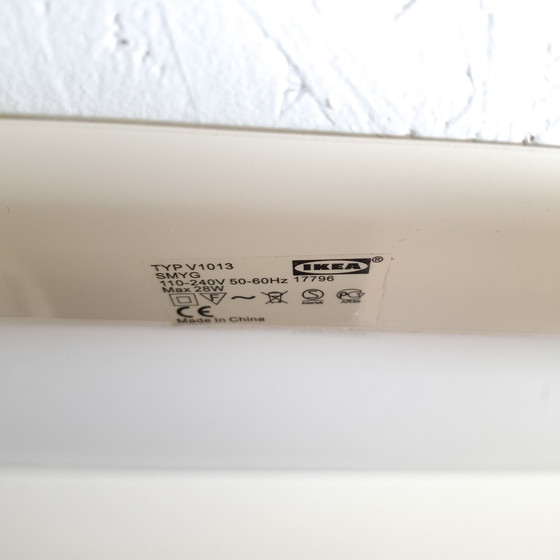 Image 1 of 2 lampade da parete vintage Ikea Smyg lampada da comodino in metallo/plastica bianca