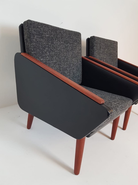 2 Vintage Danish Faux Leather Armchairs, Newly Upholstered Cushions – Skai, Wood (photo 7 of 15)