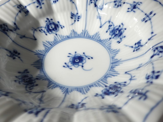 Image 1 of Royal Copenhagen Musselmalet 351 serving bowl UK4RAEB