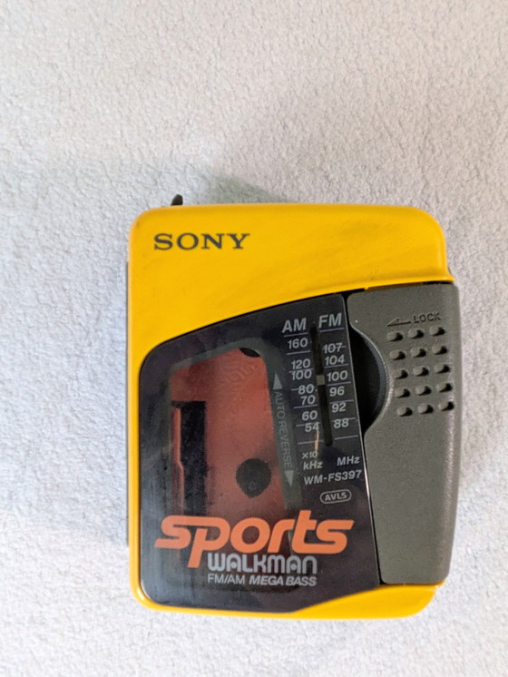 Image 1 of Reproductor portátil Sony Sports DM-FS397 de época