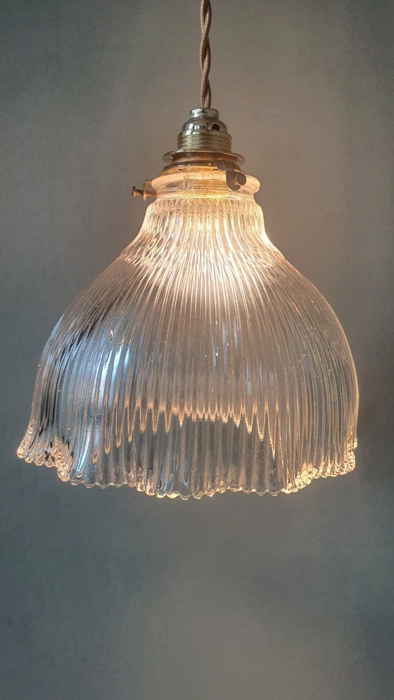 Image 1 of Lámpara colgante Holophane antigua, estilo Art Déco, de cristal fundido.