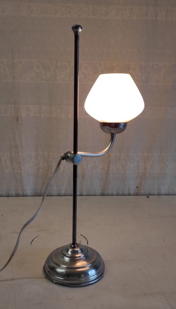Image 1 of Lampe de bureau Art-déco en métal et opaline - années 40/50