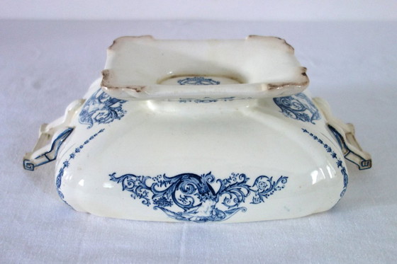 Image 1 of Soupière Renaissance terre de fer clairefontaine XIXème