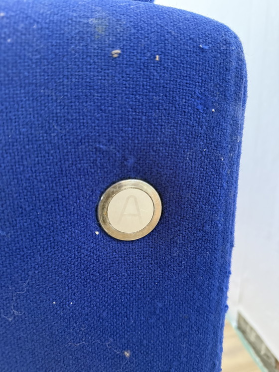 Image 1 of Artifort 691 2,5 zits - opknapper