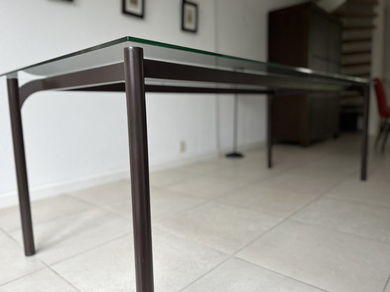 Image 1 of Mesa de comedor de cristal de diseño único con base de acero 218x87 cm
