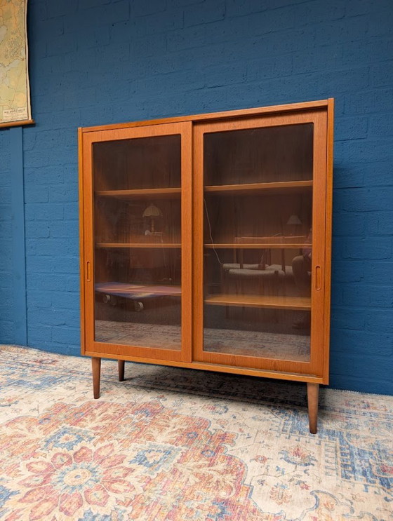 Image 1 of Vetrina vintage, design danese di Hundevad, anni '60