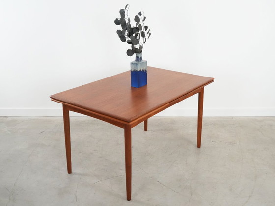 Image 1 of Table en teck, design danois, années 1970, production : Danemark