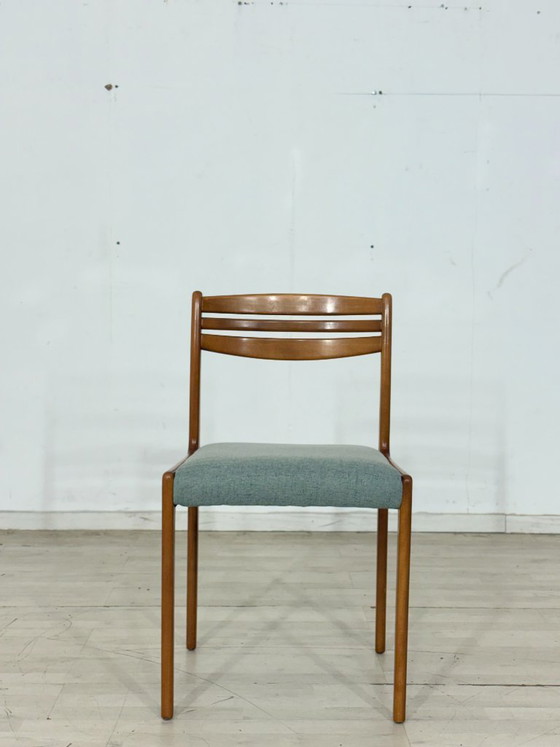 Image 1 of Vintage eetkamerstoel / Stoel uit het midden van de vorige eeuw – jaren 60