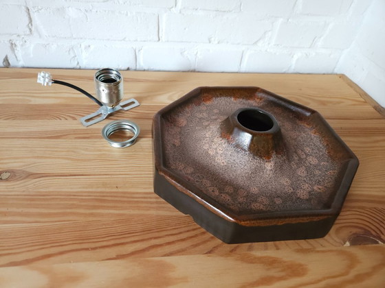 Image 1 of Keramieken aardewerken bruine vintage wandlamp, west germany fat lava stijl, keramische retro wandlamp, space age lamp