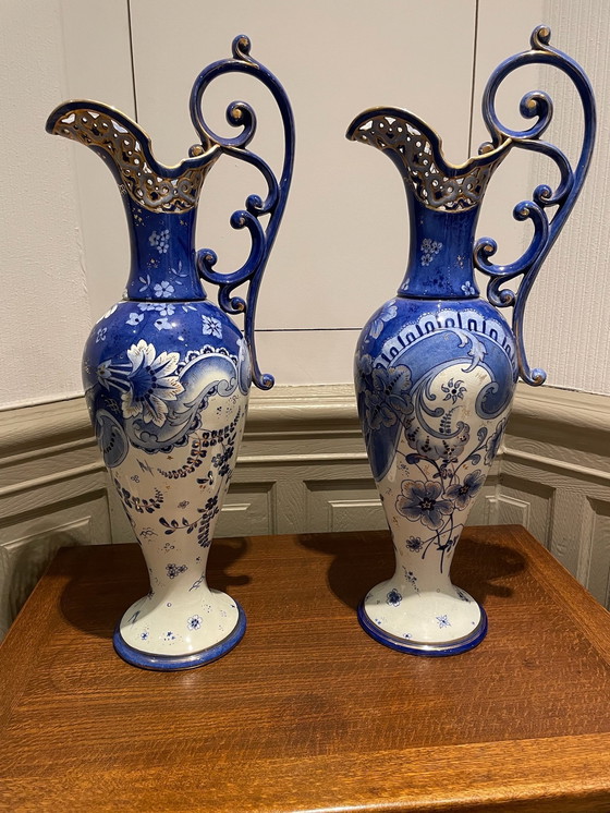 Image 1 of Due brocche in porcellana (1920)