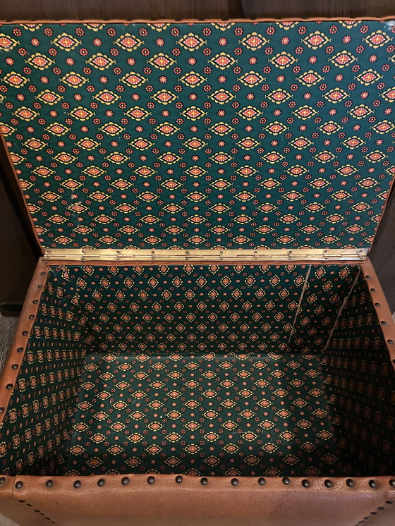 Image 1 of Vintage leren opbergkist poef