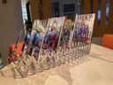 Verchromter Akkordeon-Zeitschriftenständer Luther Evans