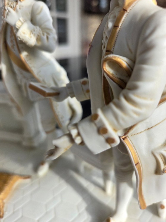 Image 1 of Grupo de elegantes figuras en porcelana Biscuit - siglo XX (ref 3775)