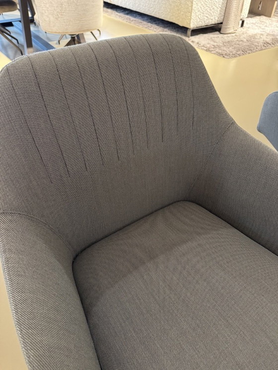 Image 1 of 4 chaises de salle à manger Arco Ease H