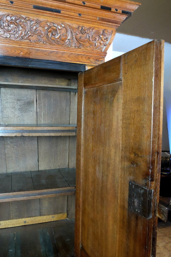 Image 1 of Armario de cojines de Gelderland, hacia 1650/ Gelderland Cushion Cabinet, 1650