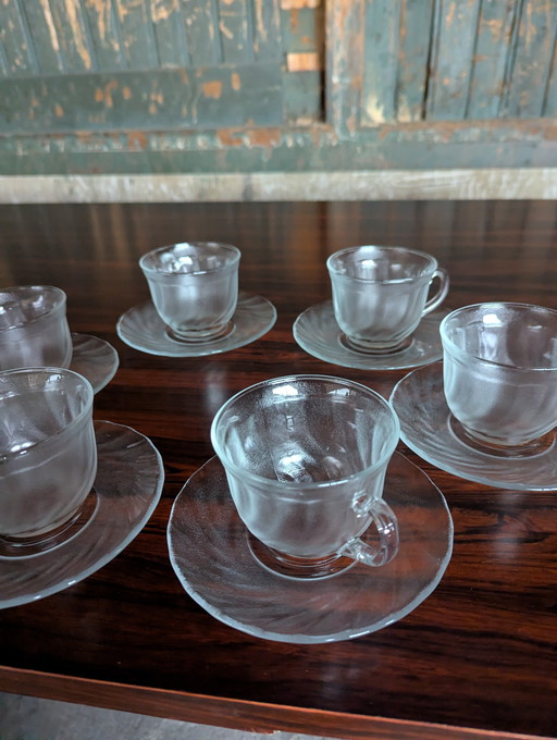 6 tazas y platillos vintage Arcoroc France9