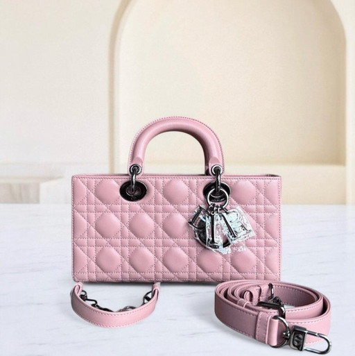 Dior Lady D-Joy Medium - Cannage lamsleer Sakura roze met zwarte hardware