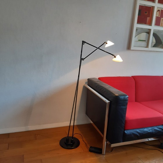 Image 1 of Lampada da terra a due bracci orientabili Pola Design Amstelveen, stile Memphis