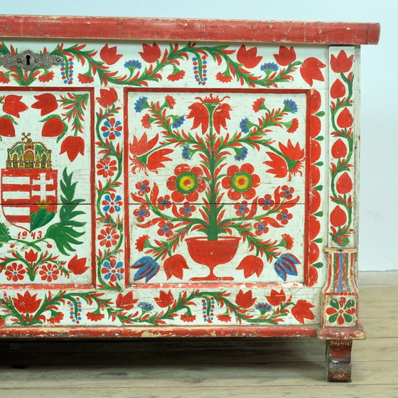 Folk art bridal chest, dated 1943 – Furniture, Iron, Wood (photo 12 of 14)