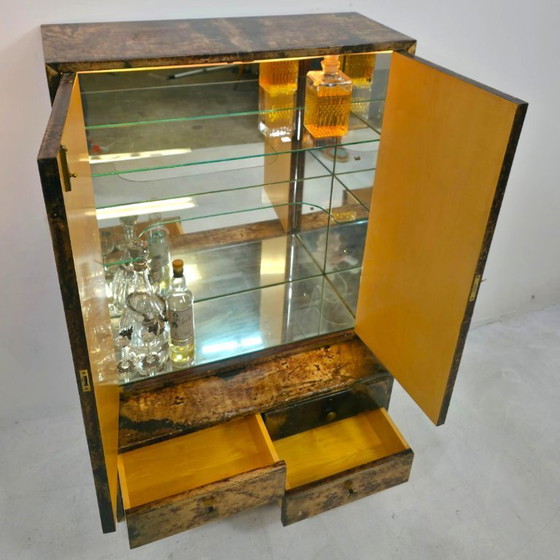 Image 1 of Wunderschöner Ado Tura Getränkeschrank aus der Mitte der 1960er Jahre. Hervorragend gestaltetes Ziegenpergament.