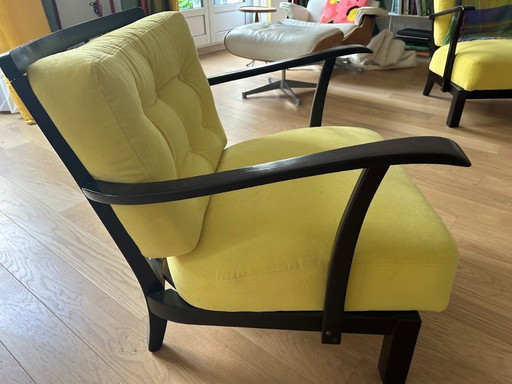 Een paar fauteuils uit het midden van de vorige eeuw.