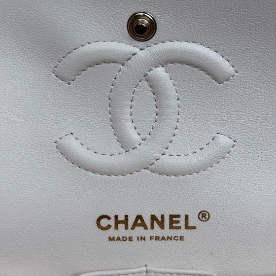 Chanel Classic Flap Small – Crossbody bags, Calfskin (photo 3 of 17)