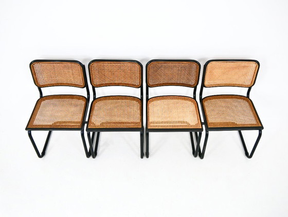 Image 1 of Esszimmerstühle Modell B32 von Marcel Breuer, komplett schwarz, 4er-Set