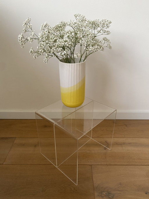 Table d'appoint vintage en plexiglas - table basse