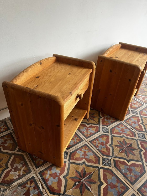 Image 1 of Mesillas de noche de pino