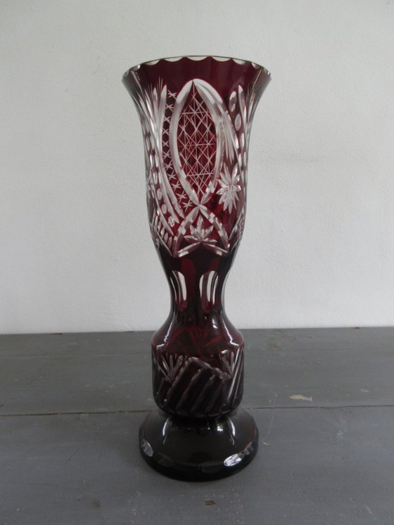 Image 1 of Jarrón antiguo de cristal rojo rubí de Bohemia